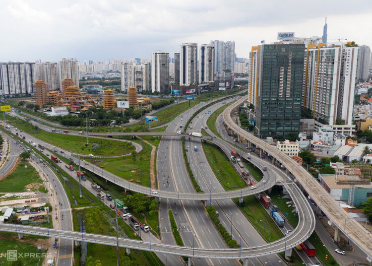 胡志明市2.7公里二環路：等待調整手續四年，產生8000億貸款利息